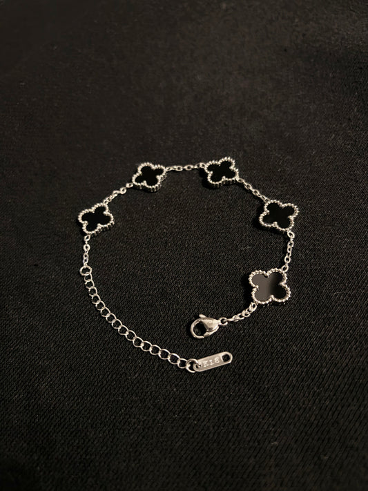 Silver/Black Clover
